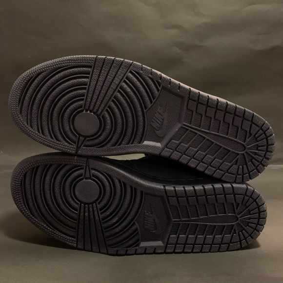 Air Jordan 1 Retro High Zip Size 10 Women - Picture 8 of 9